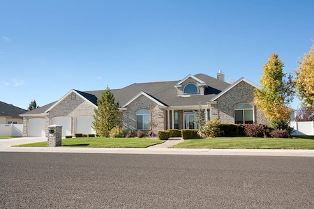 Top Signs Your Western NY Property Is Overdue for Power Washing
